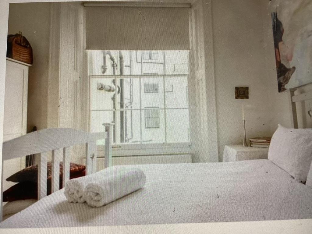 Beautiful Hyde Park Flat London